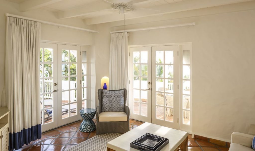 HILLTOP ONE BEDROOM VILLA WITH POOL