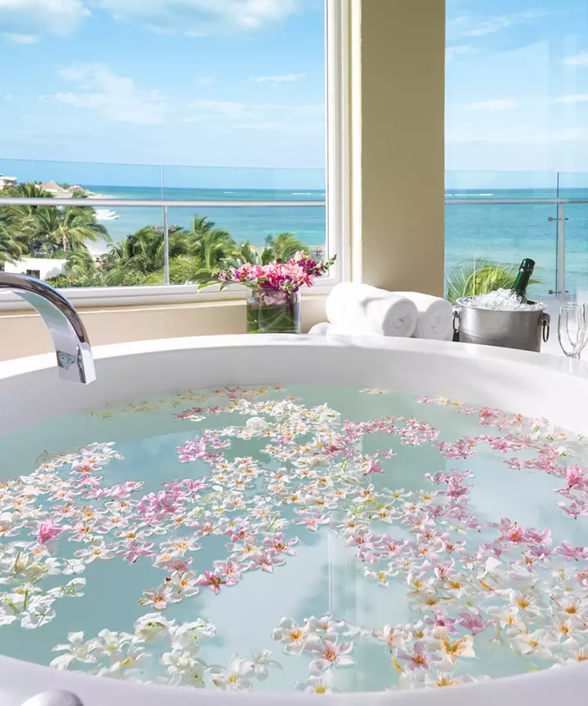 Honeymoon Oceanfront Suite