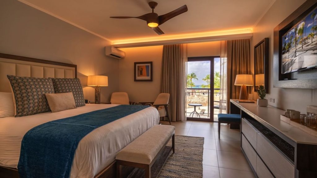 Deluxe Ocean Front Room