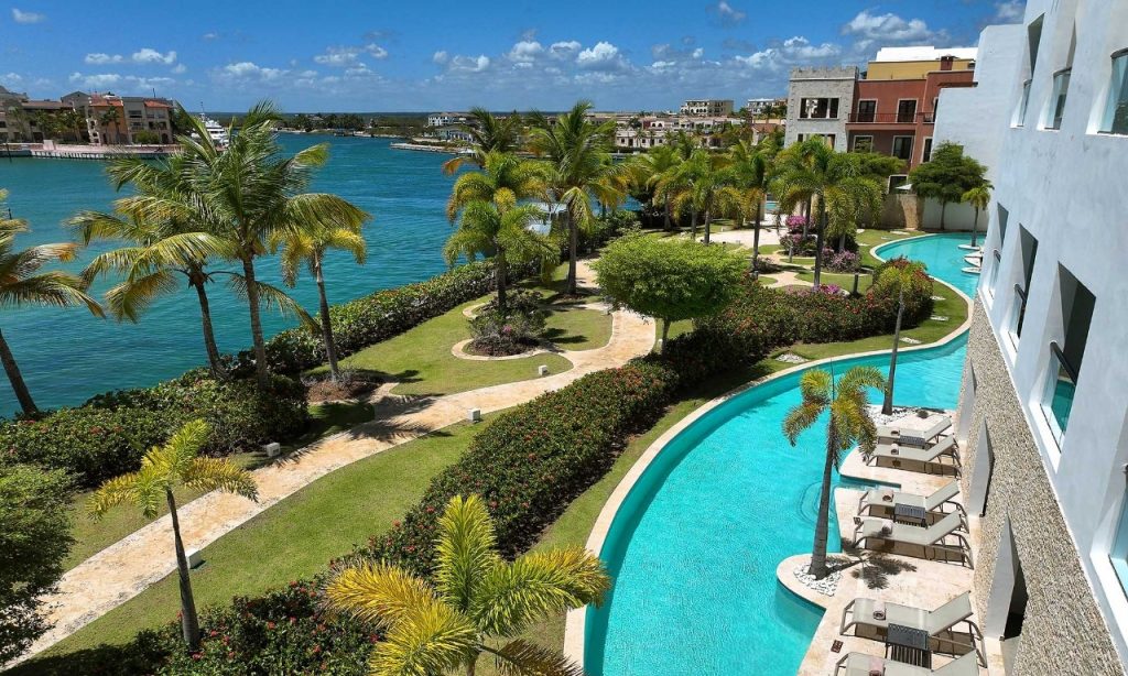 Junior Suite Swim Up