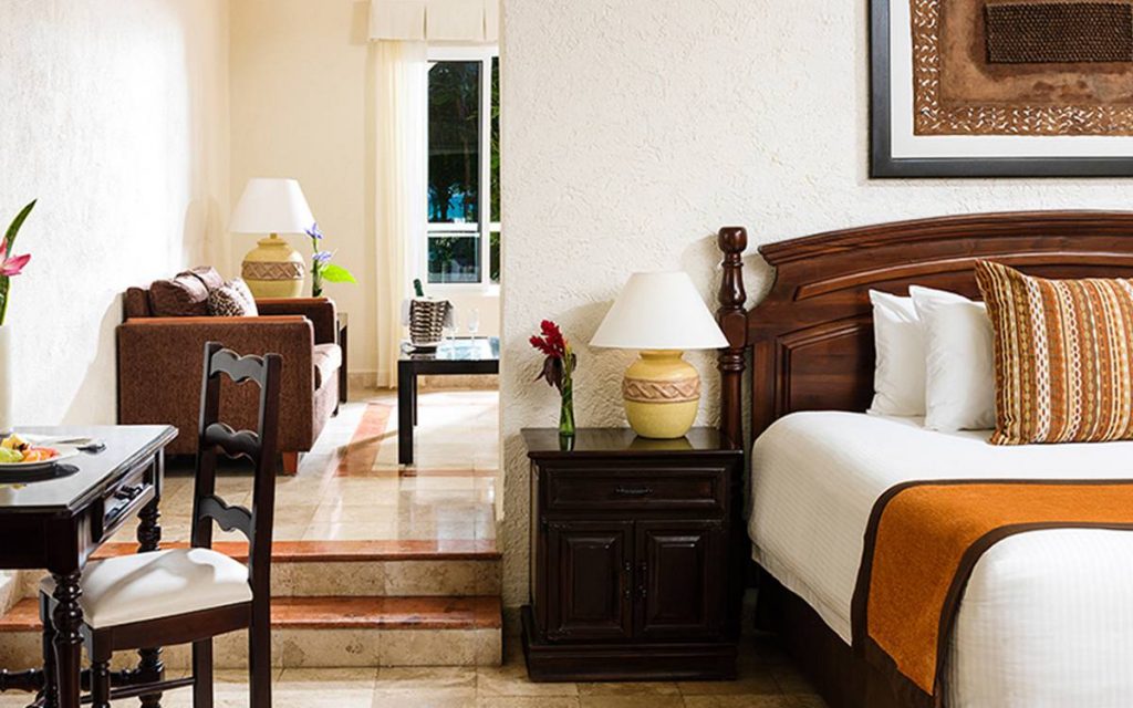 LUXURY JUNIOR SUITES