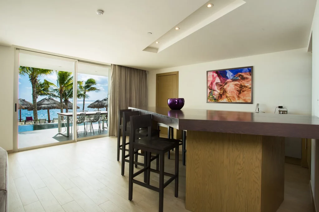 xhale club Presidential Suite Swim Out Ocean Front