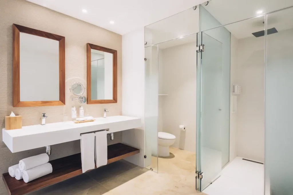 JUNIOR SUITE OCEAN FRONT (CORAL LEVEL)