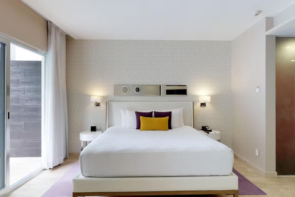 ONE BEDROOM PENTHOUSE RESORT RESIDENCE