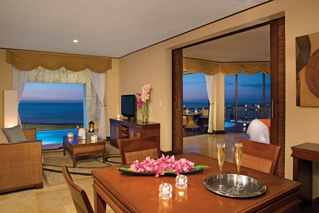 Preferred Club Ocean Front Governor Suite