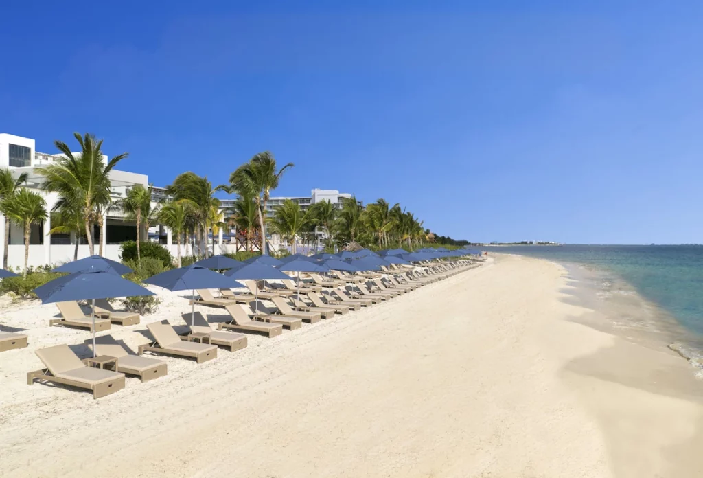 Gallery Royalton Splash Riviera Cancun Resort