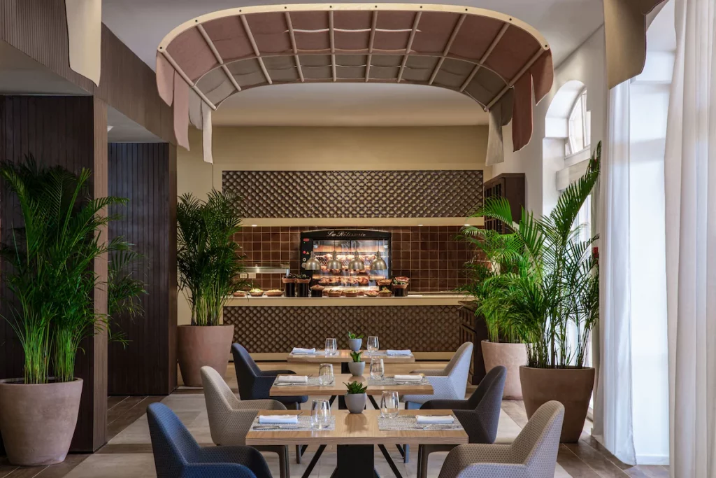 Gallery Excellence Riviera Cancun Hotel