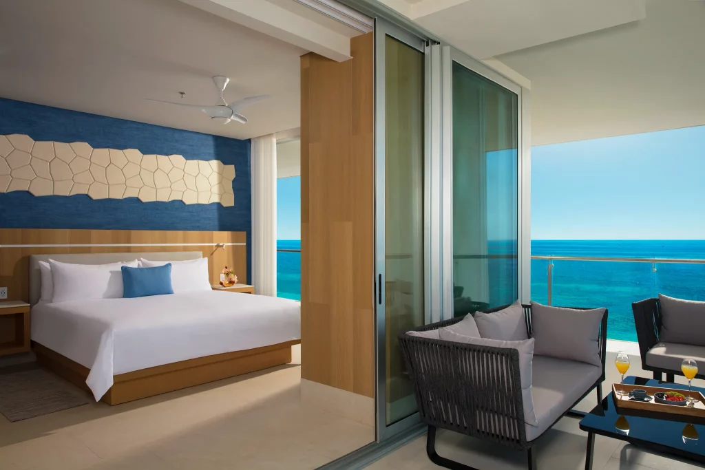 Preferred Club Deluxe Family Suite Ocean View