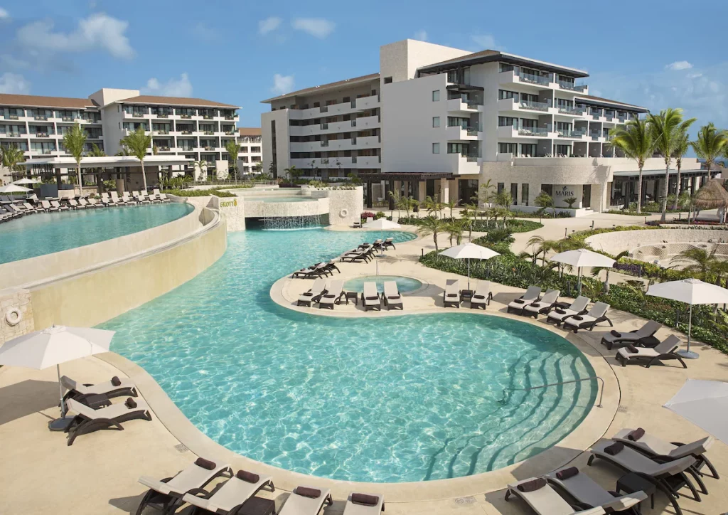 Gallery Dreams Playa Mujeres Golf & Spa Resort