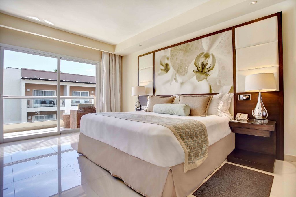 DIAMOND CLUB™ CHAIRMAN'S TWO BEDROOM SUITE