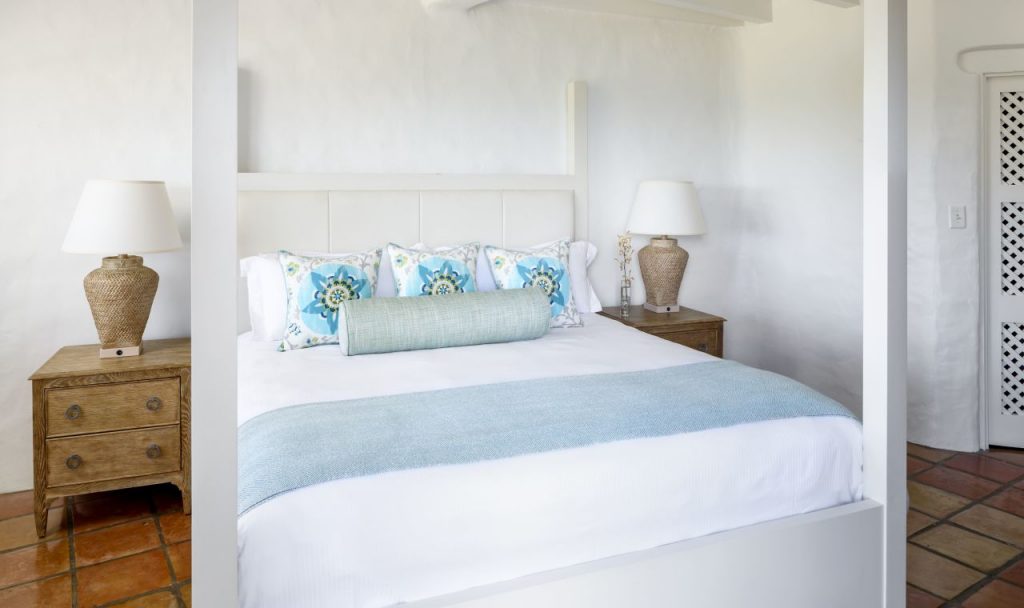 HILLTOP ONE BEDROOM VILLA