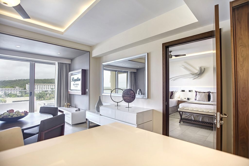 LUXURY PRESIDENTIAL TWO BEDROOM SUITEDIAMOND CLUB™