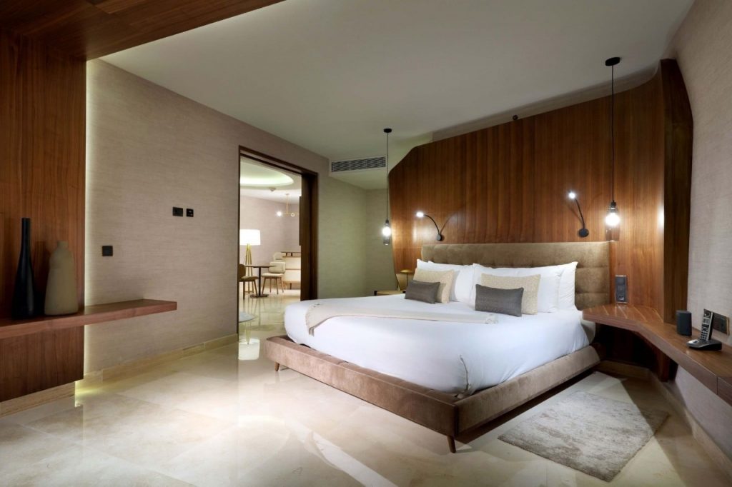 Ambassador Suite Beachside Ocean View