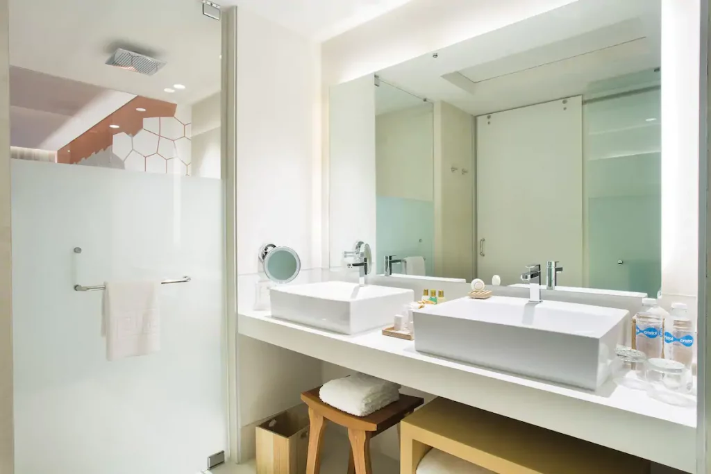 Deluxe Family Suite Ocean View