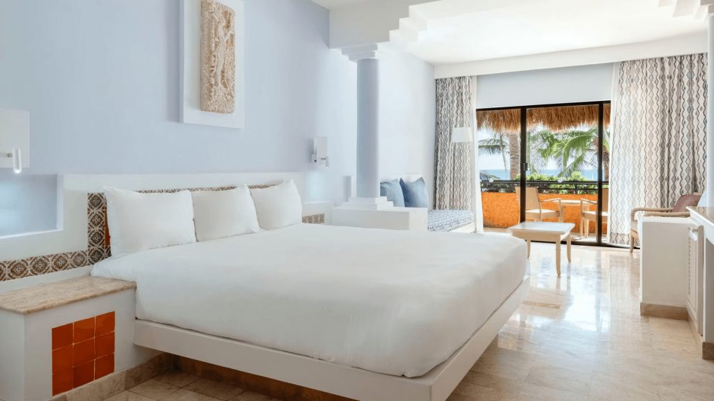 JUNIOR SUITE OCEAN FRONT