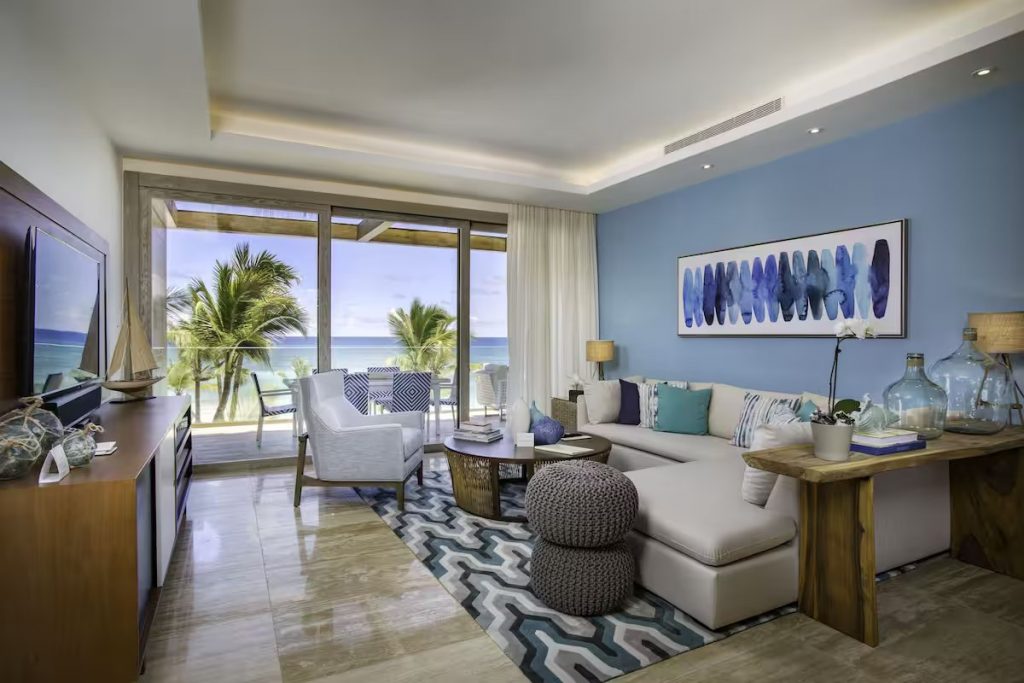 Beachfront one bedroom suites