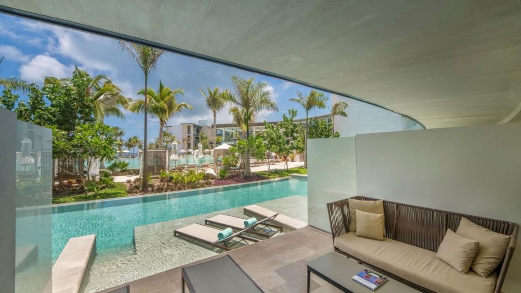 Junior Suite Swim-out