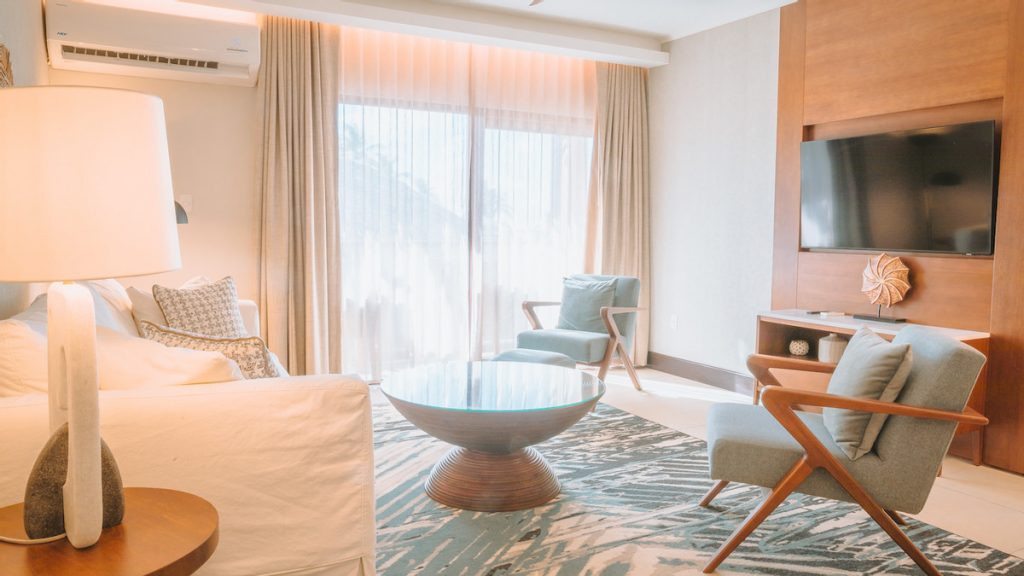 Deluxe One Bedroom Suite