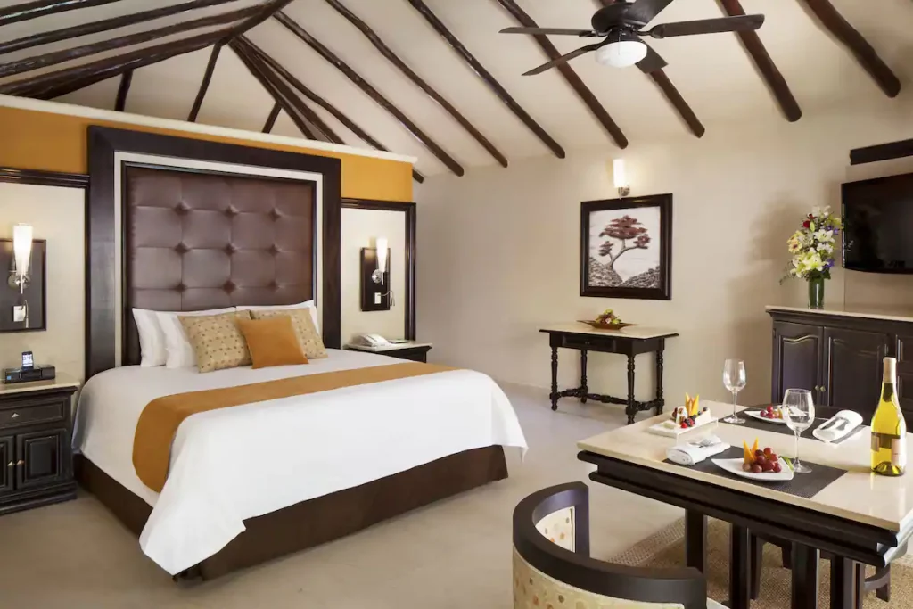 PRIVATE POOL CASITA SUITE