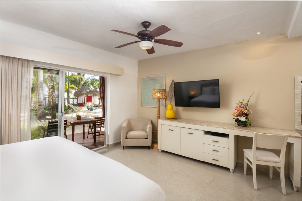 MI HOTELITO BEACHFRONT SUITE