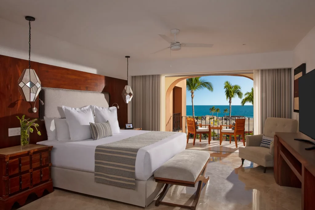 Luxury One Bedroom Suite Ocean View