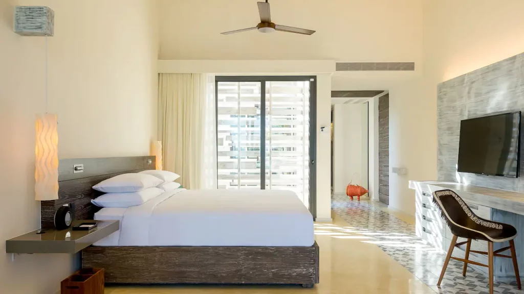 Beach Front Plunge Pool Studio