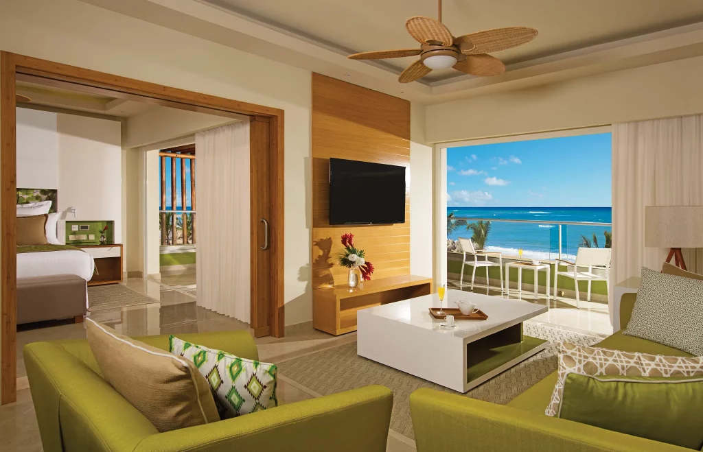Preferred Club Master Suite Ocean Front (Adults-Only)