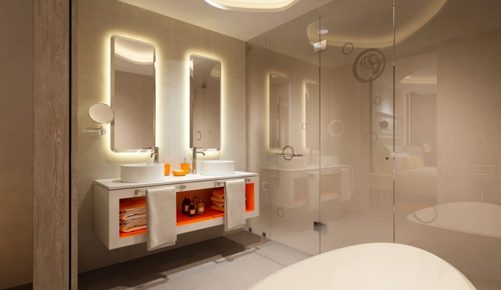 Swim-Up Oceanfront Pool Deck Level King Suite