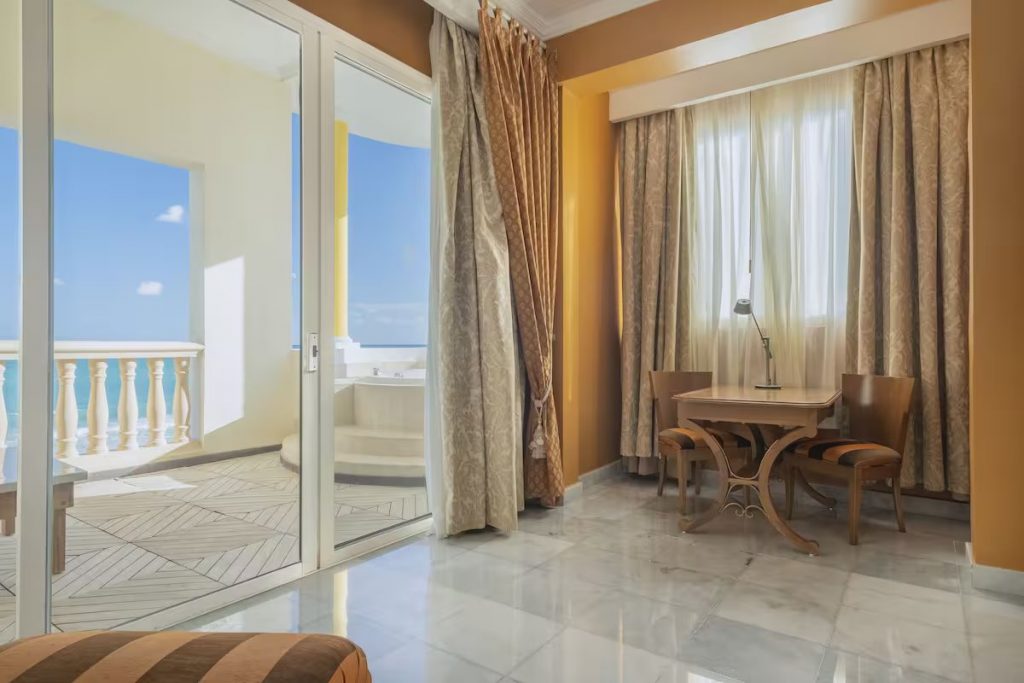 SUITE OCEAN FRONT SUPERIOR CORNER