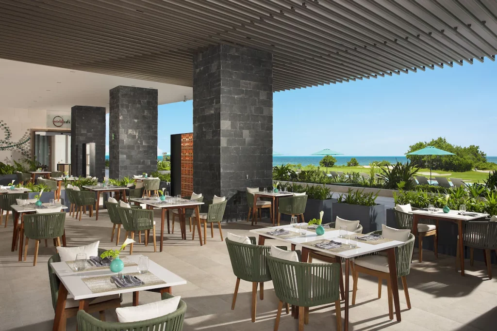 Gallery Dreams Vista Cancun Golf & Spa Resort