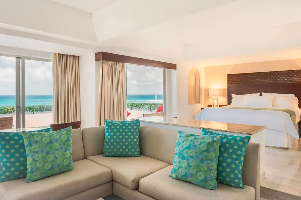 Infinite Ocean Front One Bedroom Master Suite