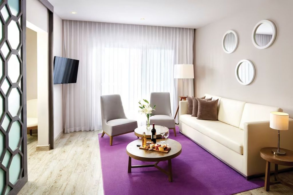 ONE BEDROOM RESORT RESIDENCE