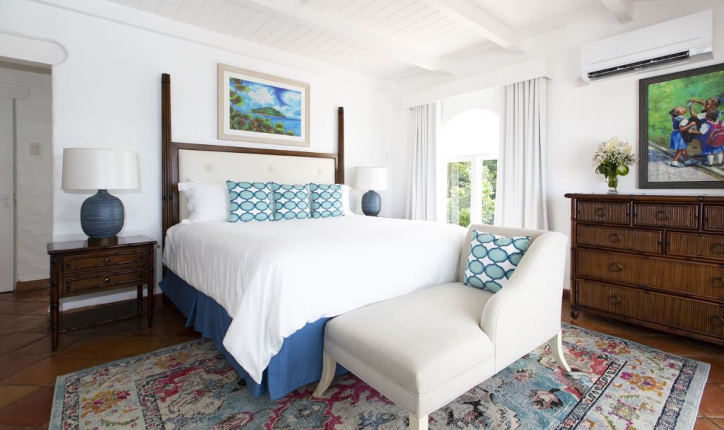 HILLTOP TWO BEDROOM VILLA WITH POOL