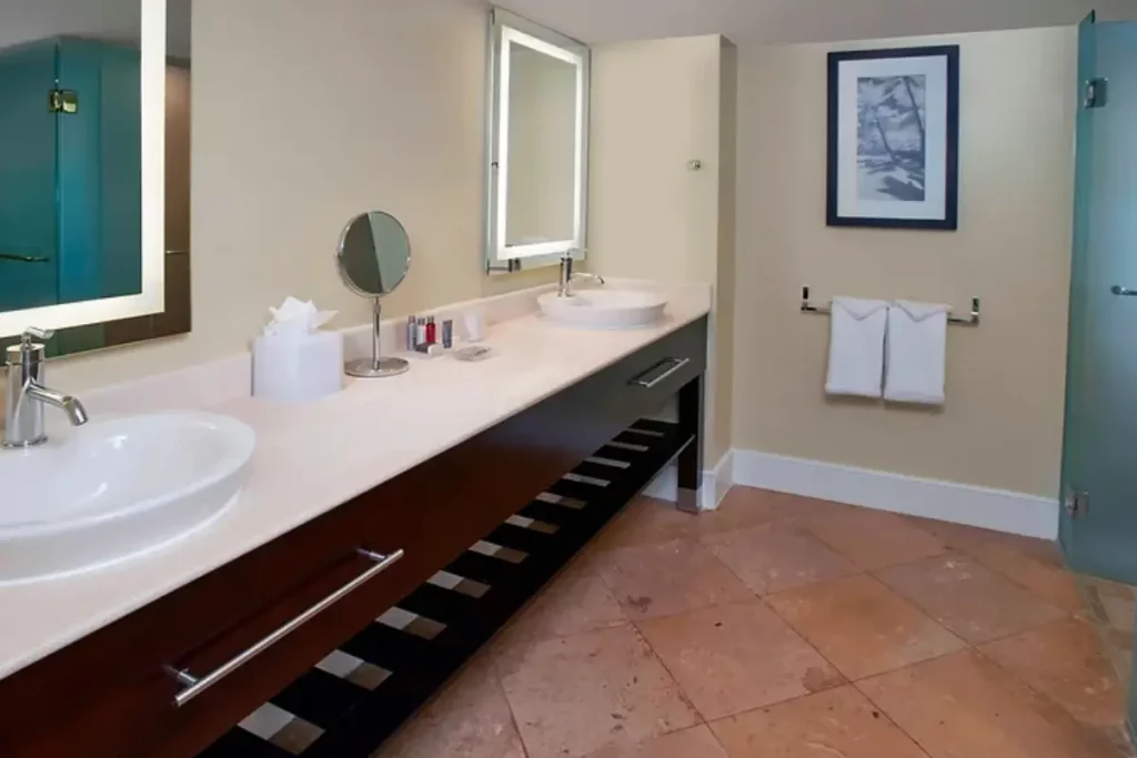 Junior Suite Oceanfront