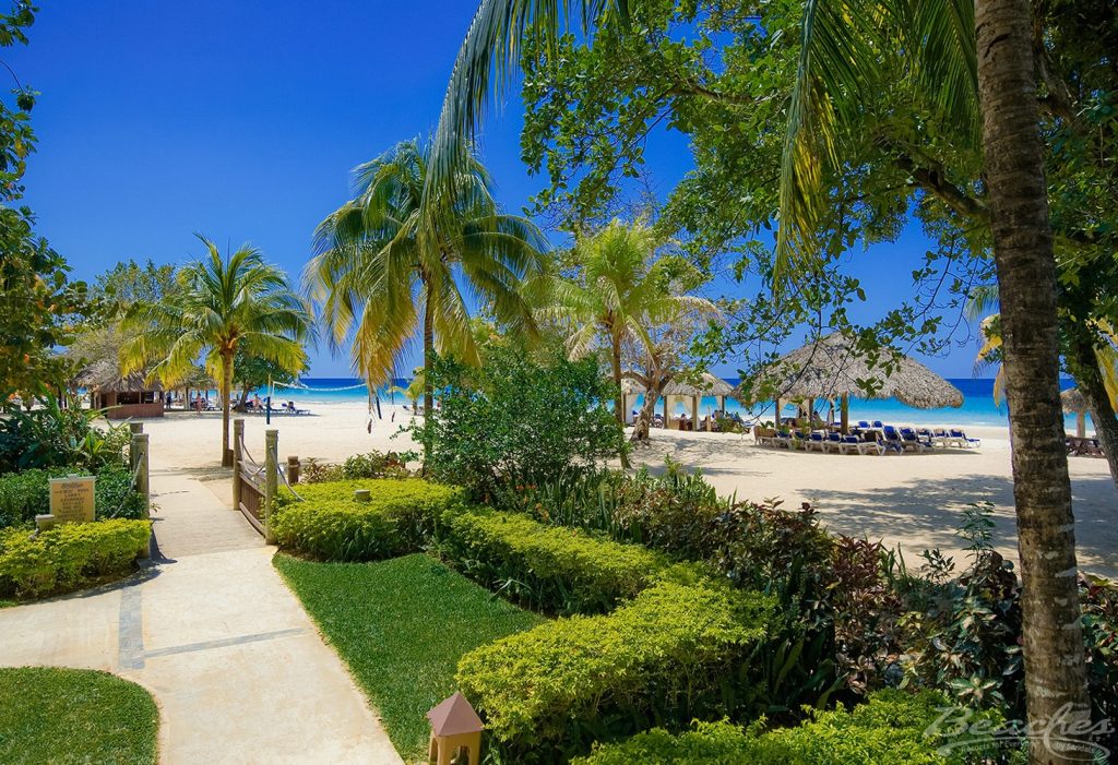 Gallery Beaches Negril Resort