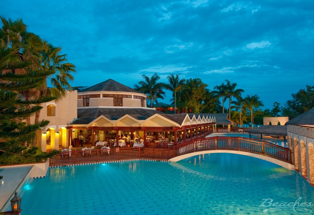 Gallery Beaches Negril Resort